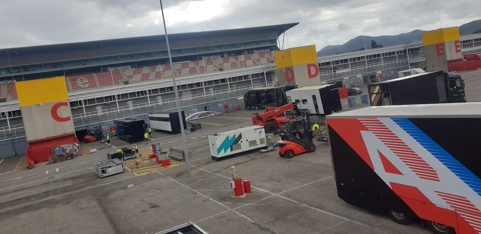 Fahrerlager am Circuit de Barcelona-Catalunya