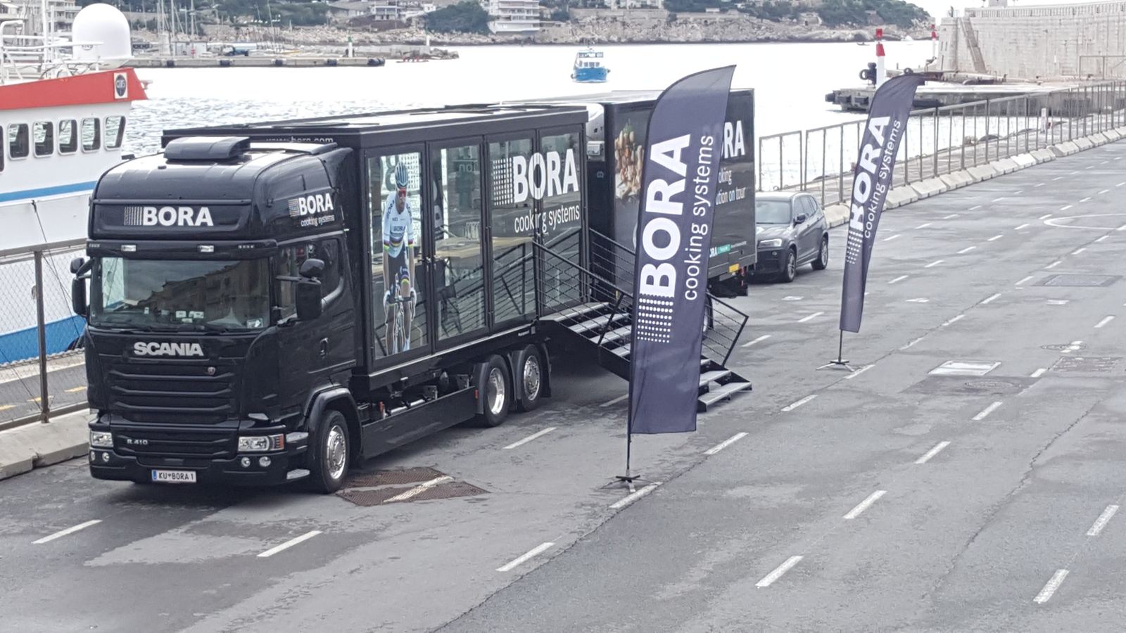 Showtruck am Hafen
