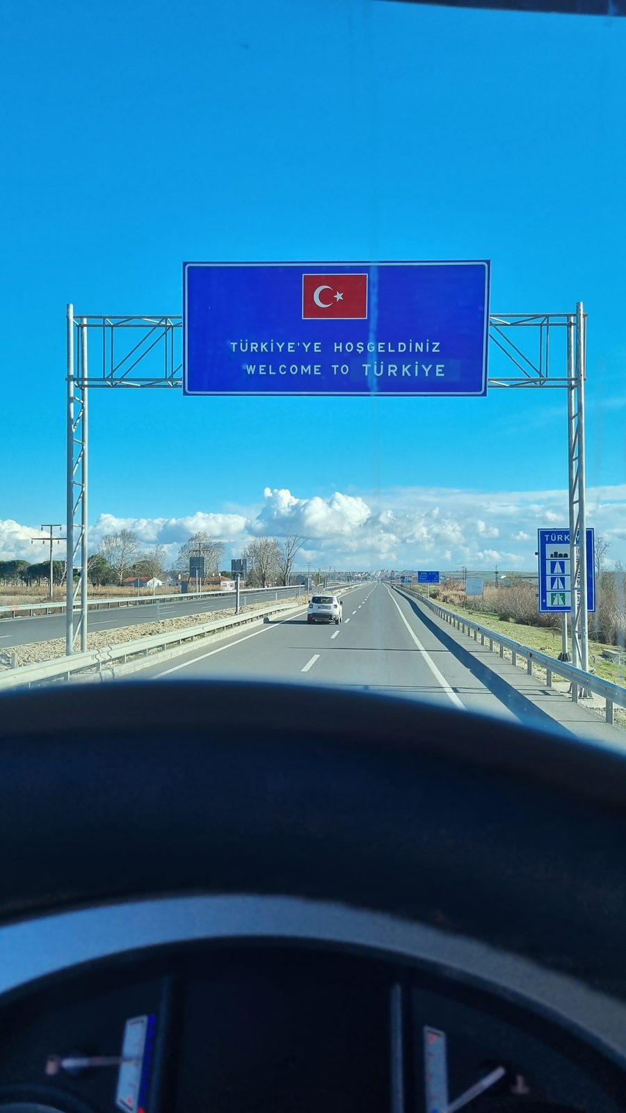 Grenzübertritt in die Türkei auf einer Überführungsfahrt